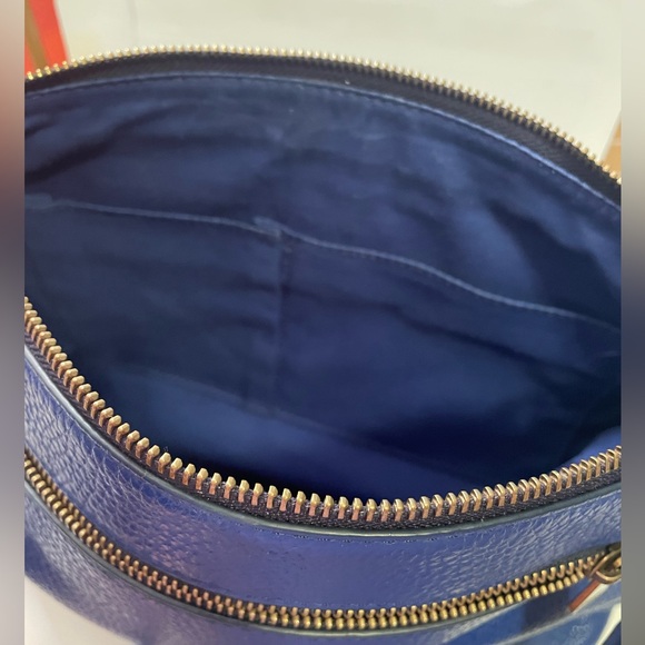 Fossil Blue Leather Crossbody Messenger Style Purse with front snap pocket - Picture 12 of 16